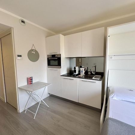 Aparthotel Riviera Nice Cote D'Azur - Old Town - Studio Ac - Sea View - 50M Promenade Des Anglais- La Maison Linda מראה חיצוני תמונה